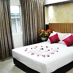 Hotel Safari Two