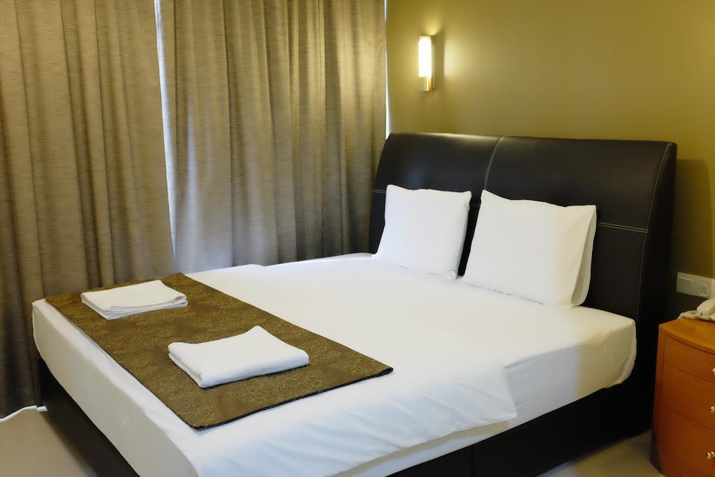 Safari Two Hotel