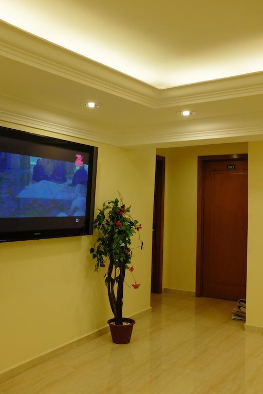 Safari Two Hotel 2*